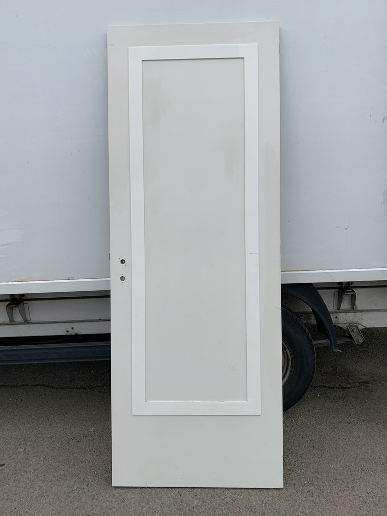 Porte en bois blanc cassé